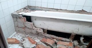 Демонтаж ванны в Железнодорожном от Мастер24 — быстро, недорого, вывоз старой ванны от 1025 руб.